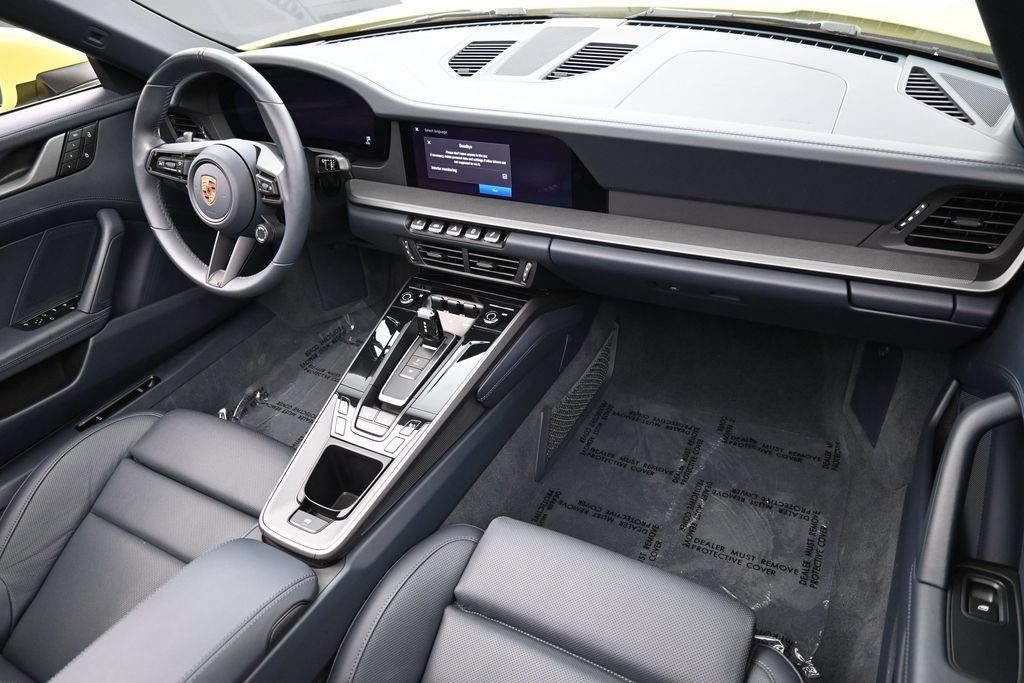 Certified 2025 Porsche 911 Carrera RWD image 31