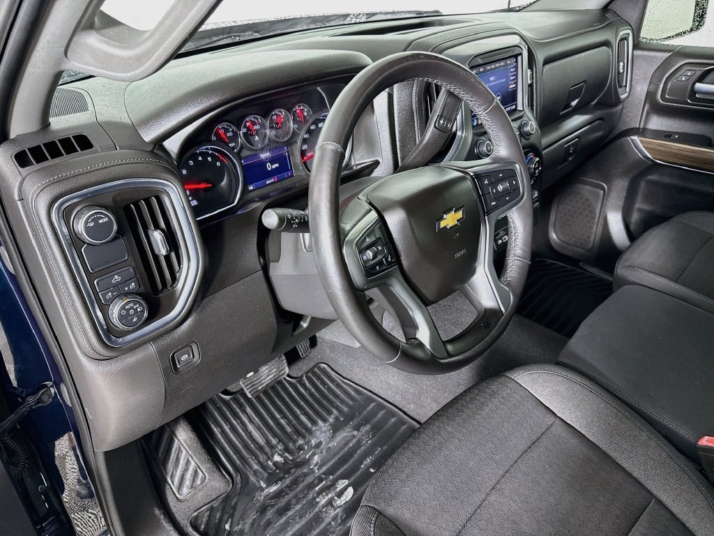 Used 2020 Chevrolet Silverado 1500 LT w/ Texas Edition RWD image 9