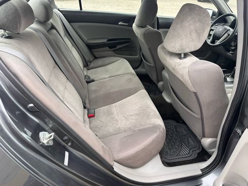 Used 2010 Honda Accord LX image 8