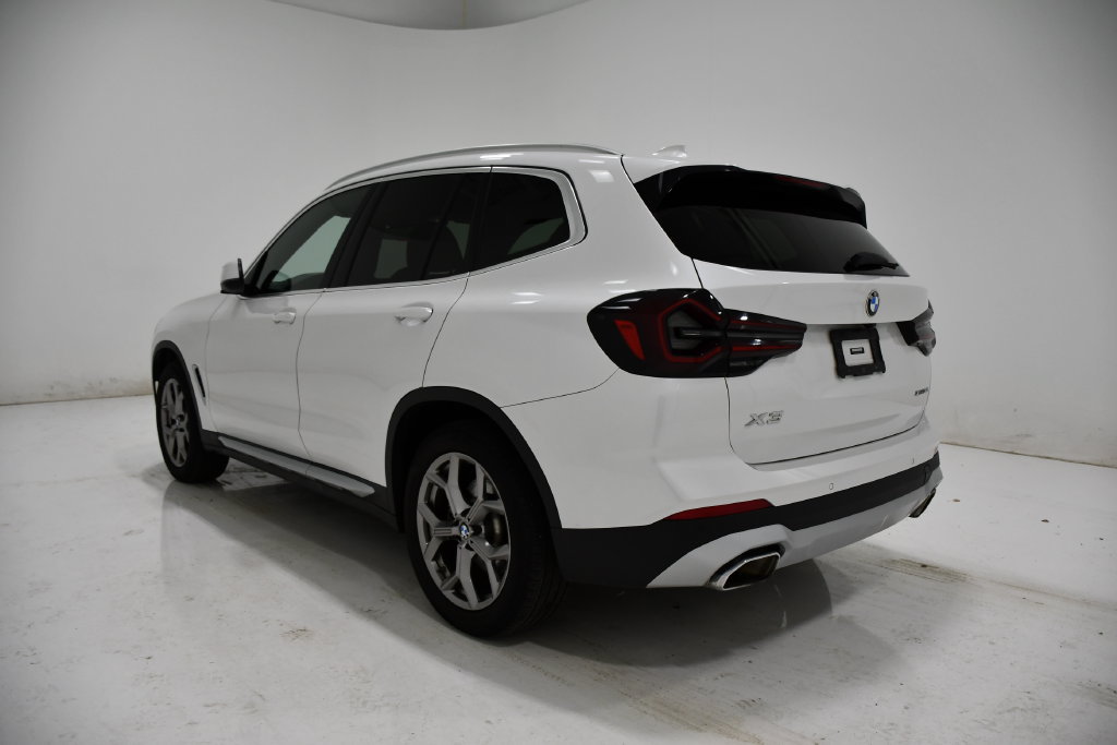 Used 2022 BMW X3 xDrive30i w/ Convenience Package AWD/4WD image 3
