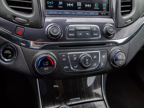 Used 2018 Chevrolet Impala Premier FWD image 19