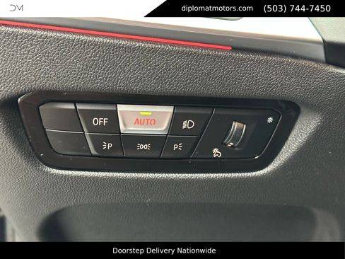 Used 2024 BMW M2 w/ Lighting Package image 33