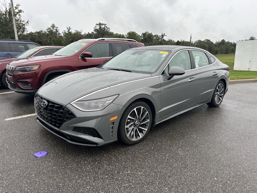 Used 2022 Hyundai Sonata Limited w/ Preferred Accessory Package FWD image 8
