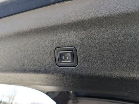 Used 2021 Chevrolet Tahoe Premier image 29