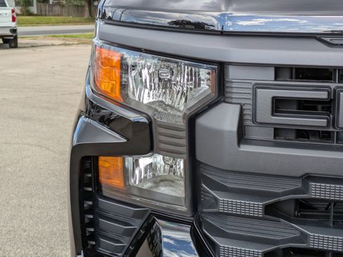 New 2026 Chevrolet Silverado 1500 Custom image 10