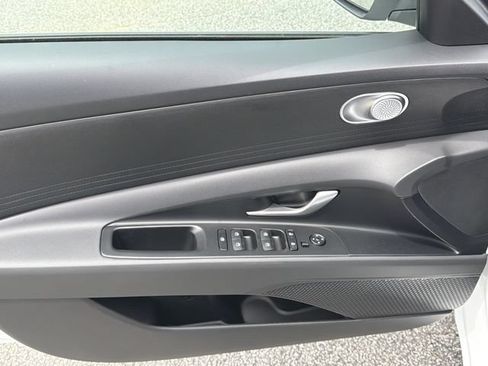 New 2026 Hyundai Elantra SE FWD image 10