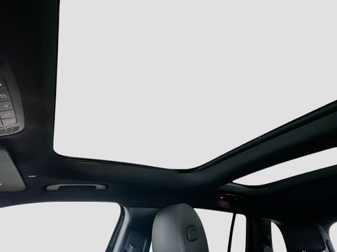 Certified 2021 Mercedes-Benz GLB 250 4MATIC image 27