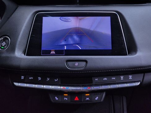 Used 2023 Cadillac XT4 Luxury w/ Cold Weather Package image 25