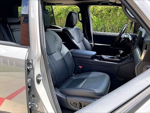 Used 2026 Lexus GX 550 w/ Accessory Package (2T) AWD/4WD image 10