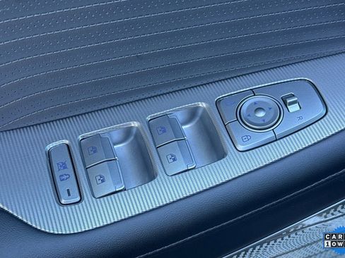 Used 2024 Hyundai Palisade Calligraphy image 17