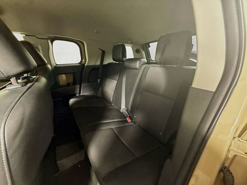 Used 2014 Toyota FJ Cruiser 4WD w/ Upgrade Package image 22