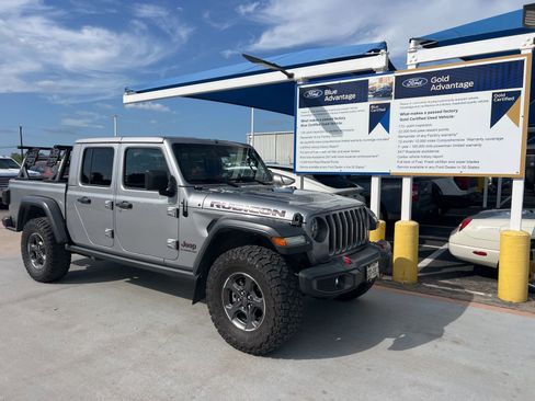 Used 2020 Jeep Gladiator Rubicon AWD/4WD image 2