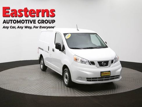 Used 2020 Nissan NV200 S image 48