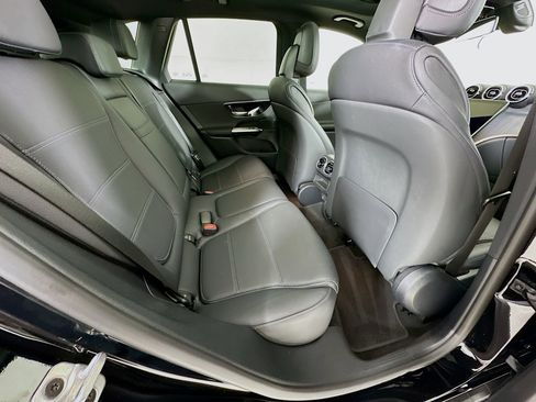 Used 2026 Mercedes-Benz GLC 300 image 28