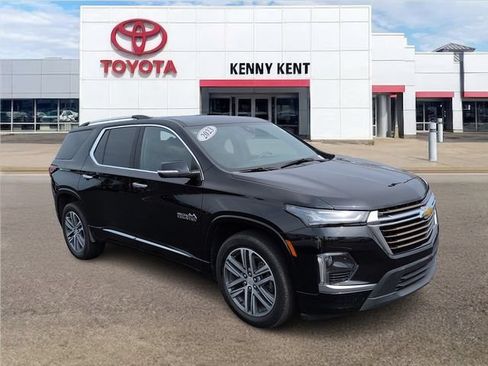 Used 2023 Chevrolet Traverse High Country w/ LPO, Floor Liner Package AWD/4WD image 1