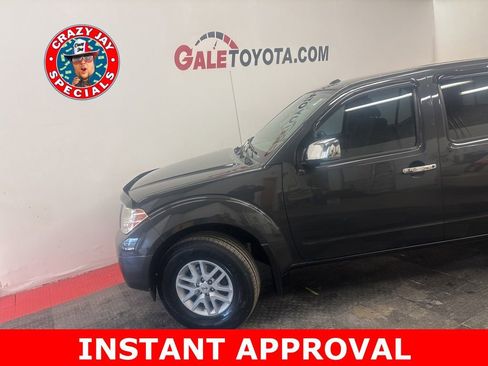 Used 2014 Nissan Frontier SV image 7