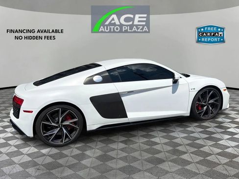 Used 2021 Audi R8 V10 w/ Premium Package RWD image 5