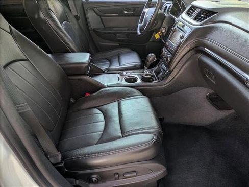 Used 2015 Chevrolet Traverse LTZ image 24