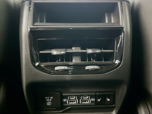 Used 2024 Jeep Grand Cherokee Limited 4xe image 28