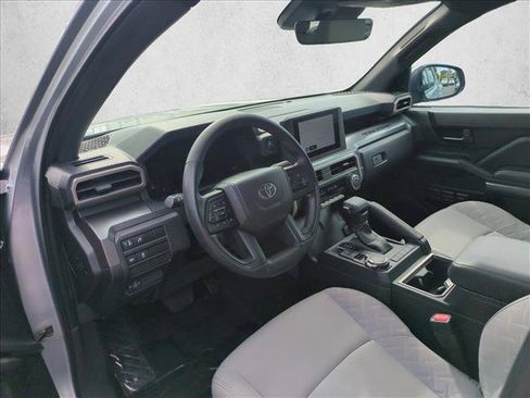 Used 2025 Toyota Tacoma SR5 AWD/4WD image 10