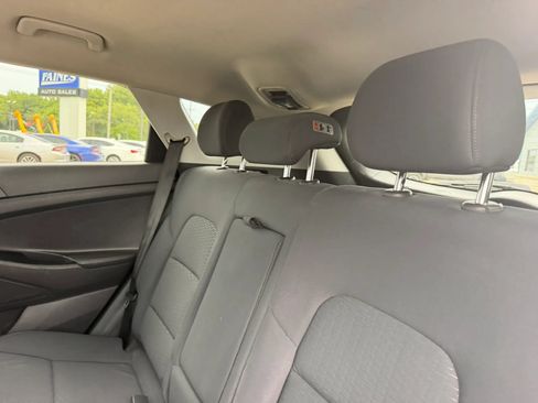 Used 2019 Hyundai Tucson Value AWD/4WD image 35