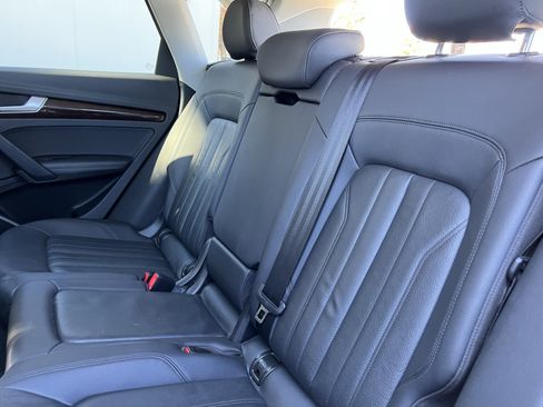 Used 2019 Audi Q5 2.0T Premium Plus w/ Premium Plus Package image 32