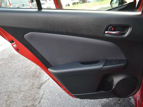 Used 2022 Toyota Prius LE image 39