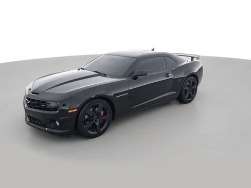 Used 2012 Chevrolet Camaro SS w/ RS Package RWD image 9