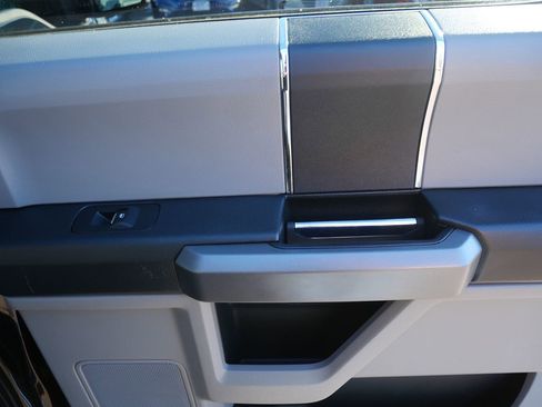 Used 2016 Ford F150 XLT image 29