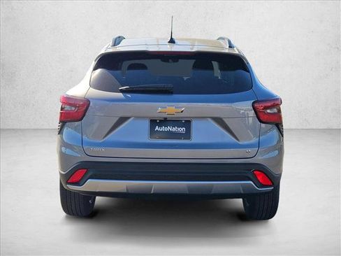 New 2026 Chevrolet Trax LT w/ LT Convenience Package image 8