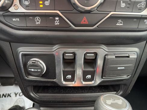 Used 2022 Jeep Wrangler Sport S image 8