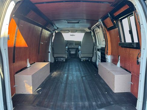 Used 2012 Chevrolet Express 1500 image 17