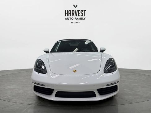 Used 2019 Porsche 718 Boxster Roadster 2D image 11