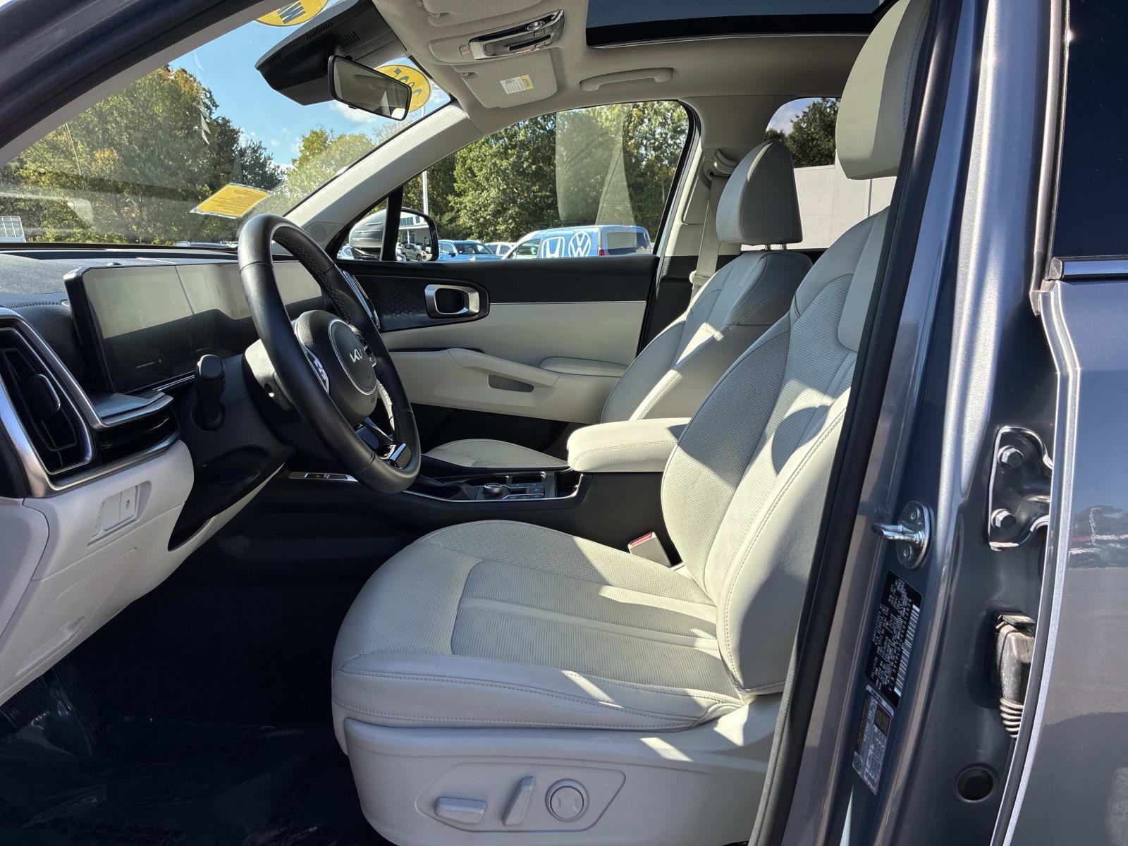Used 2025 Kia Sorento S w/ Panoramic Sunroof Package AWD/4WD image 25