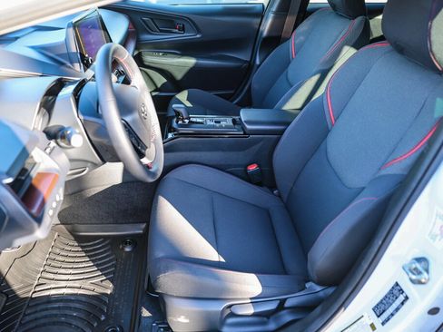 Certified 2026 Toyota Prius Plug-In Hybrid image 9