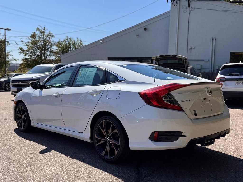 Used 2019 Honda Civic Sport image 4