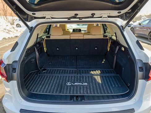 Used 2022 Lexus RX 350L Premium w/ Premium Package image 59