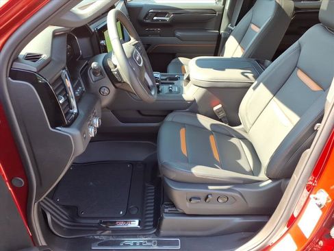 New 2026 GMC Sierra 1500 AT4 w/ Technology Package AWD/4WD image 8