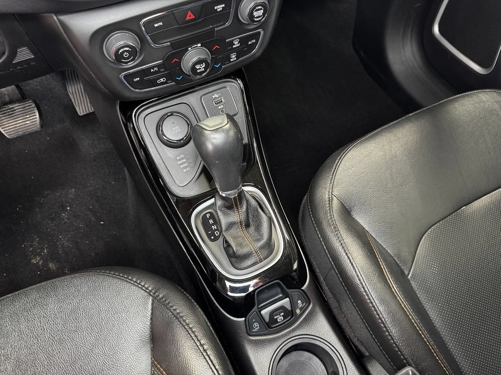 Used 2020 Jeep Compass Limited AWD/4WD image 20