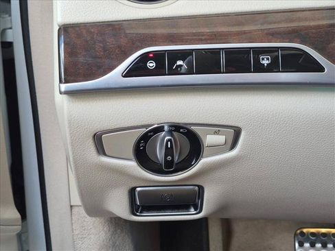 Used 2020 Mercedes-Benz S 450 Sedan image 11