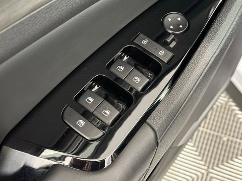 Used 2024 Kia Sportage X-Line w/ X-Line Premium Package image 35