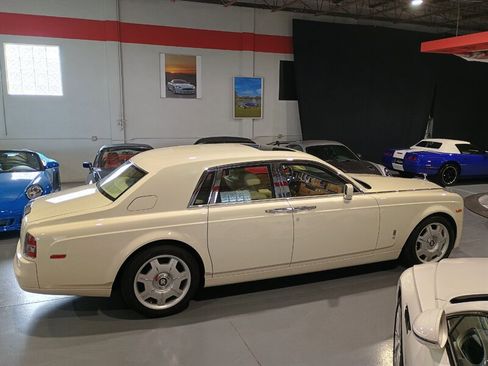 Used 2006 Rolls-Royce Phantom Sedan RWD image 7