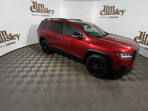 Certified 2023 GMC Acadia SLE w/ Driver Convenience Package image 2