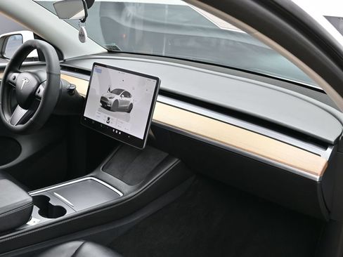 Used 2023 Tesla Model Y Performance AWD/4WD image 37
