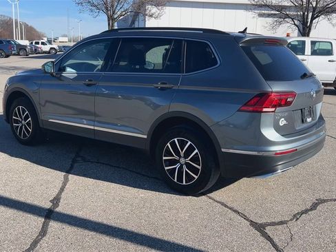 Used 2021 Volkswagen Tiguan SE image 6