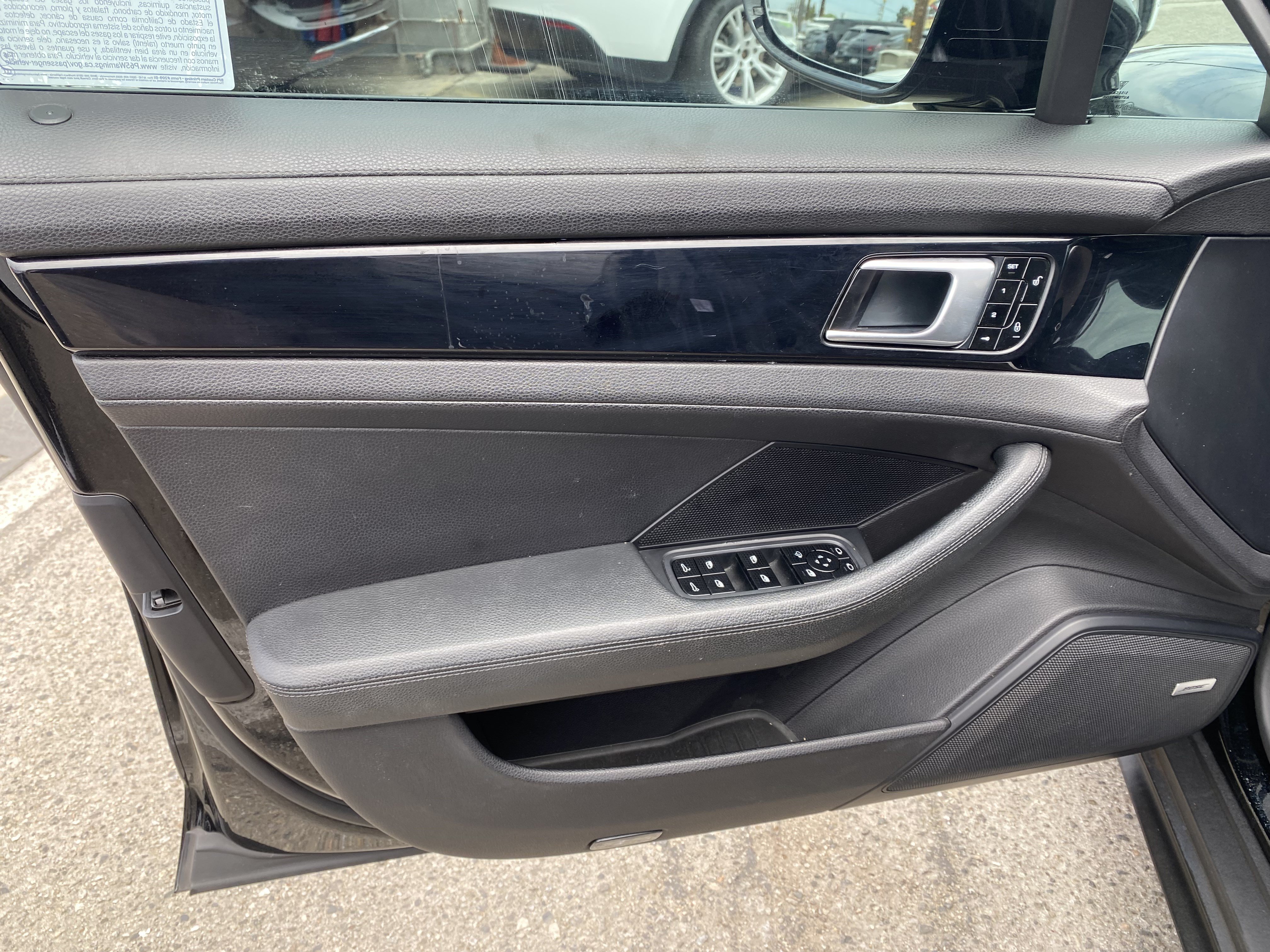 Used 2018 Porsche Panamera 4 AWD/4WD image 13