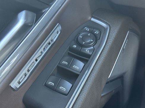 Used 2025 GMC Sierra 1500 Denali w/ Denali Reserve Package image 15