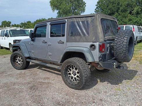 Used 2014 Jeep Wrangler Unlimited Sport AWD/4WD image 7