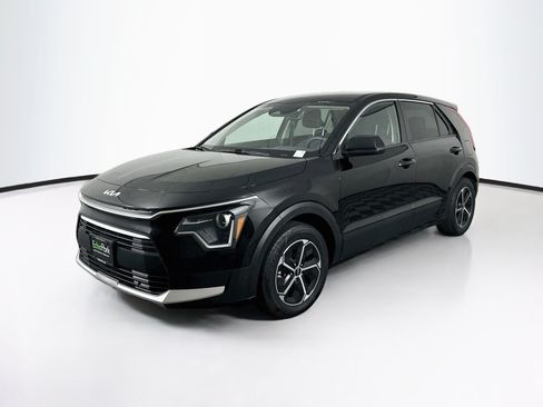 Used 2023 Kia Niro LX FWD image 3