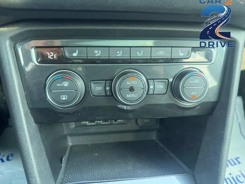 Used 2019 Volkswagen Tiguan SE w/ Panoramic Sunroof Package AWD/4WD image 19